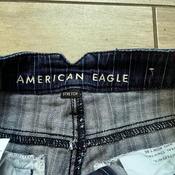 American Eagle Stretch Mom Jean Relaxed Pinstripe Pleated Hi-Rise 00 - Picture 5 of 7